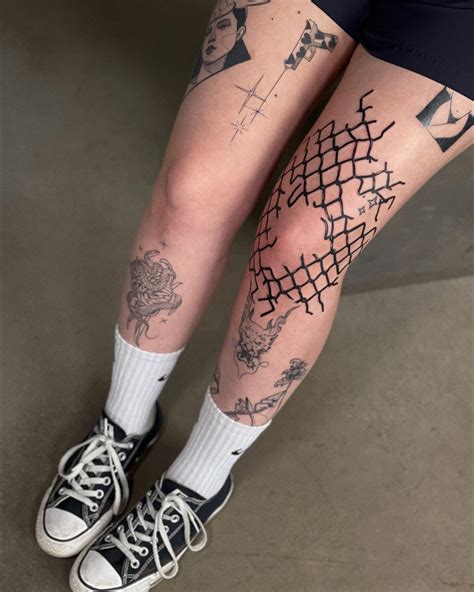 above knee cap tattoo|8 Unique Above Knee Tattoo Ideas and Their。